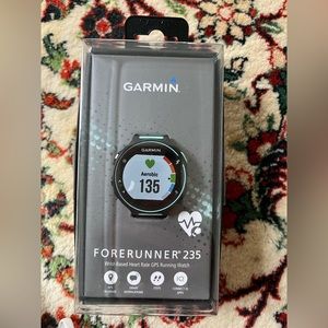 Garmin Forerunner 235 NEW in box!